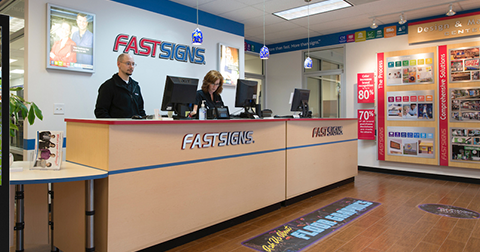 An IFPG Consultant And The FASTSIGNS Team Worked Together To Award A Franchise!