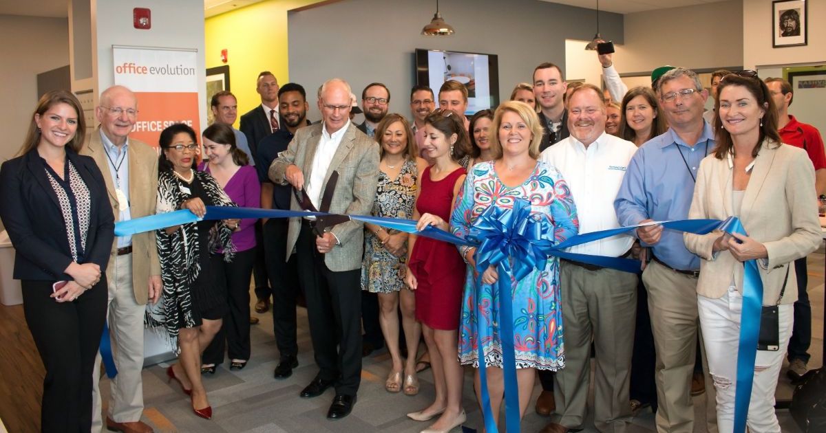 Office Evolution Closes a Deal in Illinois